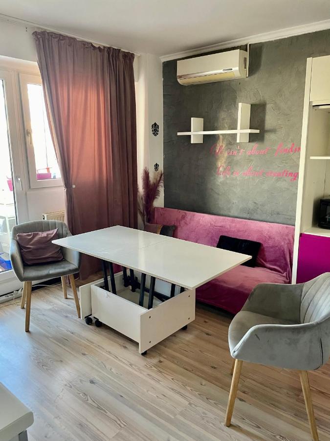 Apartament Cu 3 Dormitoare Jolie.M Apartamento Galaţi Exterior foto
