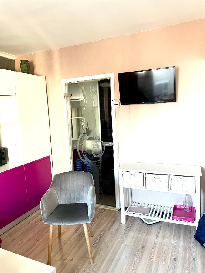 Apartament Cu 3 Dormitoare Jolie.M Apartamento Galaţi Exterior foto
